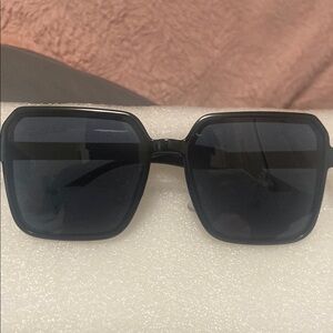 Black Square Sunglasses